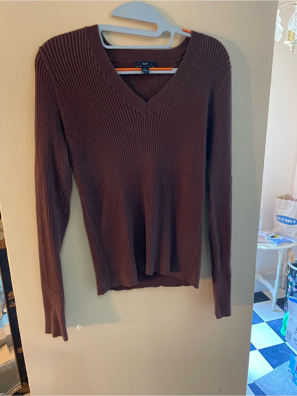 Vintage 90s GAP Women's Ribbed V-Neck top in Dark Brown